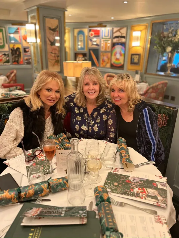 Debbie Arnold/Actress & Dee Anderson/Singer/Actress