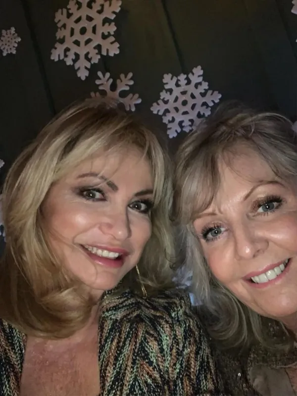 Debbie Arnold / Actress