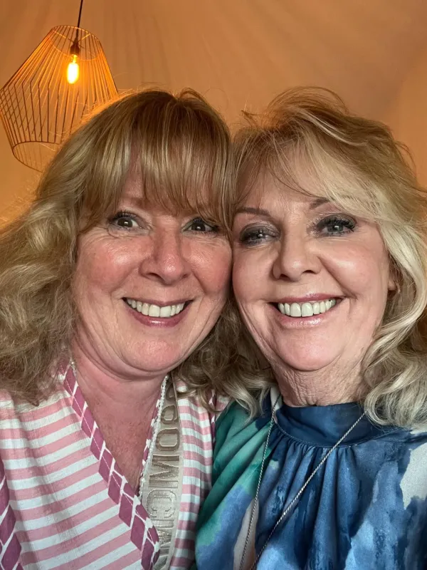 Hilary O'Neil/Comedian/writer/ actress