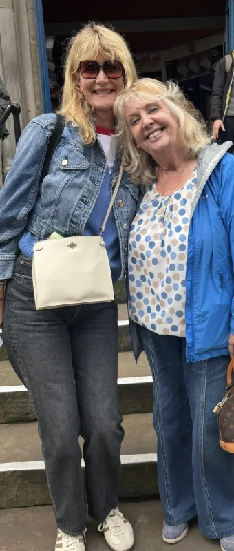Laura Dern/Oscar Winning Hollywood Actress
