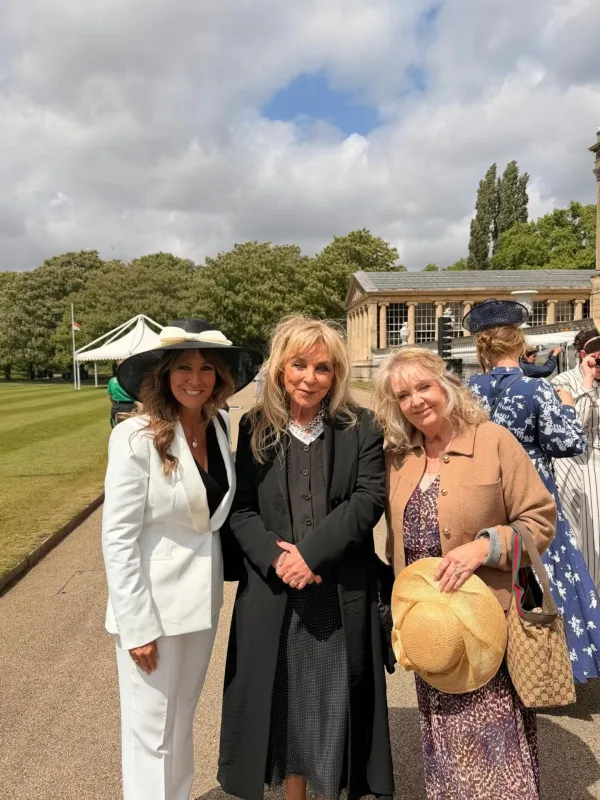 Linda Lusardi & Helen Lederer at Buckingham Palace.
